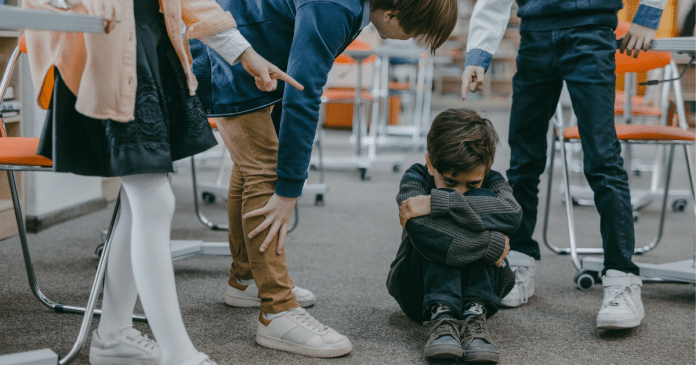 Bullying: psicóloga dá explicações que podem salvar a vida de seus filhos